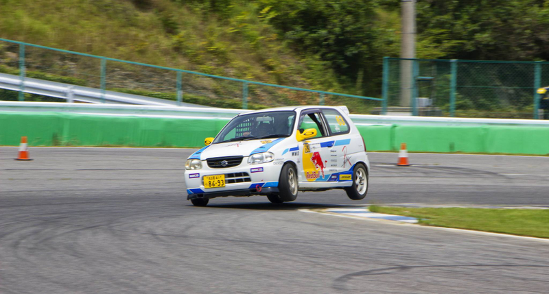 Illustration for article titled Few pics from a keicar race at Kota Circuit today...